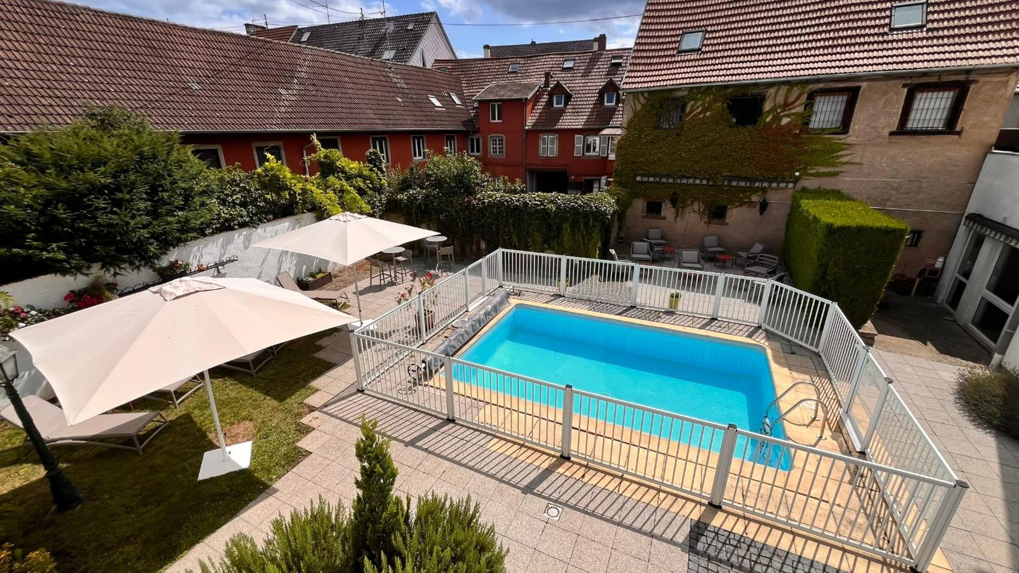 Hotel L'Ours De Mutzig Bagian luar foto